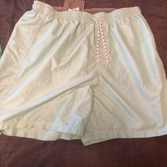 Two pairs of swimming trunks - Picture 4 of 4